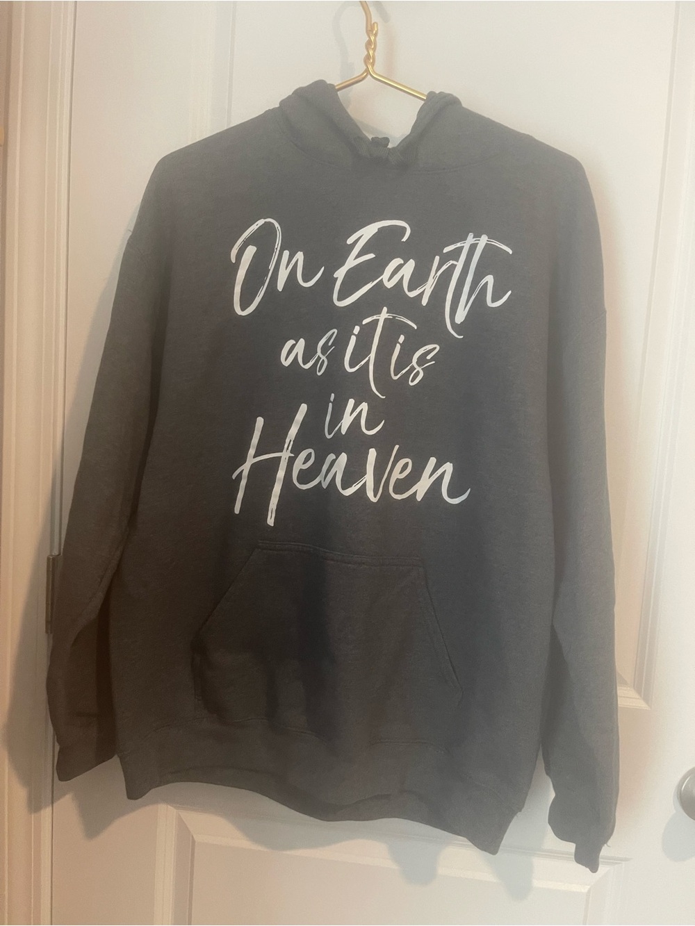 Men's L Charcoal Hoodie Sweatshirt with White Script. Long Sleeve Fleece lined.